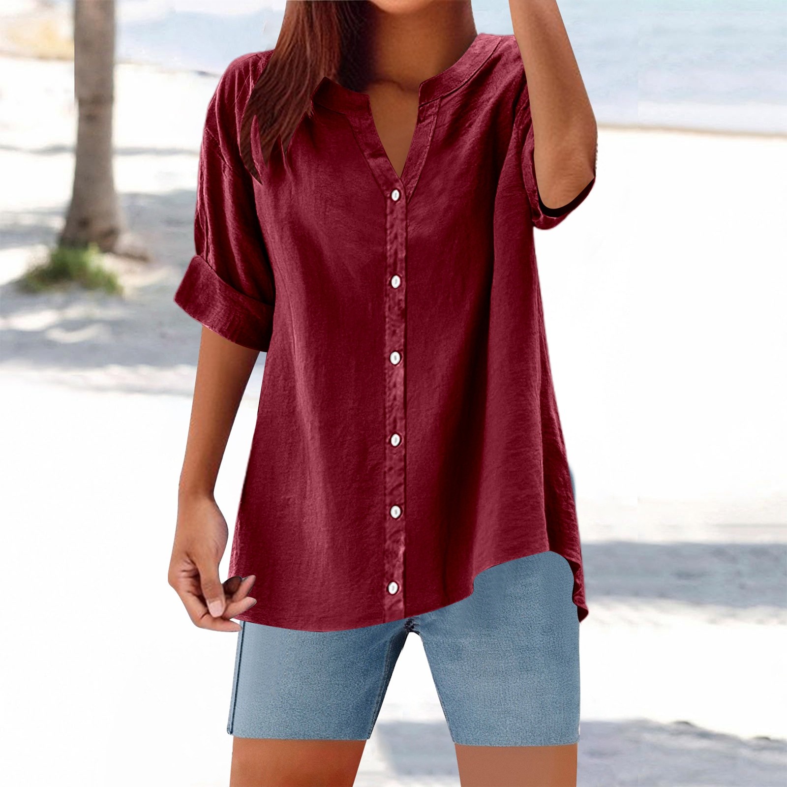 thumbnail image 2 of Camisa informal con botones para mujer para el día a día: top ligero de verano con diseño versátil, color liso y fácil cuidado., 2 of 4